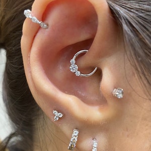 Three Stone Clicker Daith earring, Daith Clicker, Cartilage Clicker, Helix Clicker, Dainty Clicker, Hoop Earring (1pc)