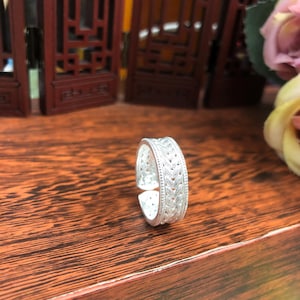 スターリングシルバーのウィートリング、ボヘミアン風調節可能ステートメントリング、ハンドメイドエスニックジュエリー、女性へのユニークな記念日ギフト、ミニマリストバンド