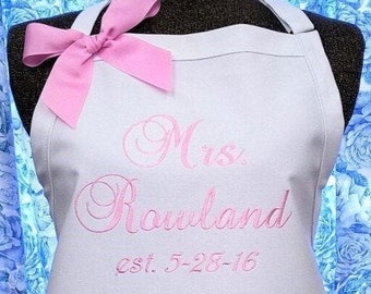 Personalized Apron, Monogrammed Apron, Embroidered Apron, Housewarming Gift