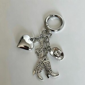 Punk Western Cowboy Silver Nyckelring, Hjärta Hästsko Stövel Hatt Väska Berlock, Hiphop Cool Tillbehör, AirPods Hörlursfodral Hängande Hänge
