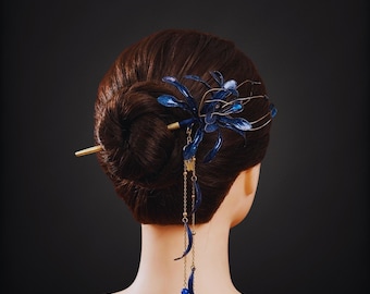 Spider Lily hair stick, handcrafted flower hair jewelry with elegant tassels for Hanfu