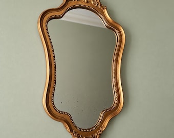 Espejo de pared vintage de estilo rococó neorroco con madera dorada / Estilo Luis XV / Espejo de pared francés dorado ornamentado