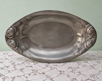 Plato floral de peltre Art Nouveau antiguo / Etain francés 92% Bandeja de rosas / Jugendstil Catchall / Tazón decorativo europeo