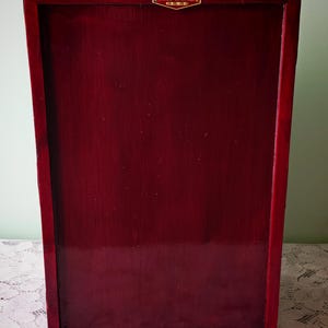 Vintage chinesisches Schmuckschränkchen | Messing Montierungen & Jadeit Scheiben | Orientalische Waschtischdekoration Bild 18