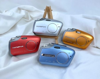 GIFT Olympus Mju Mini Digital 4.0 Megapixel Orange Set (power