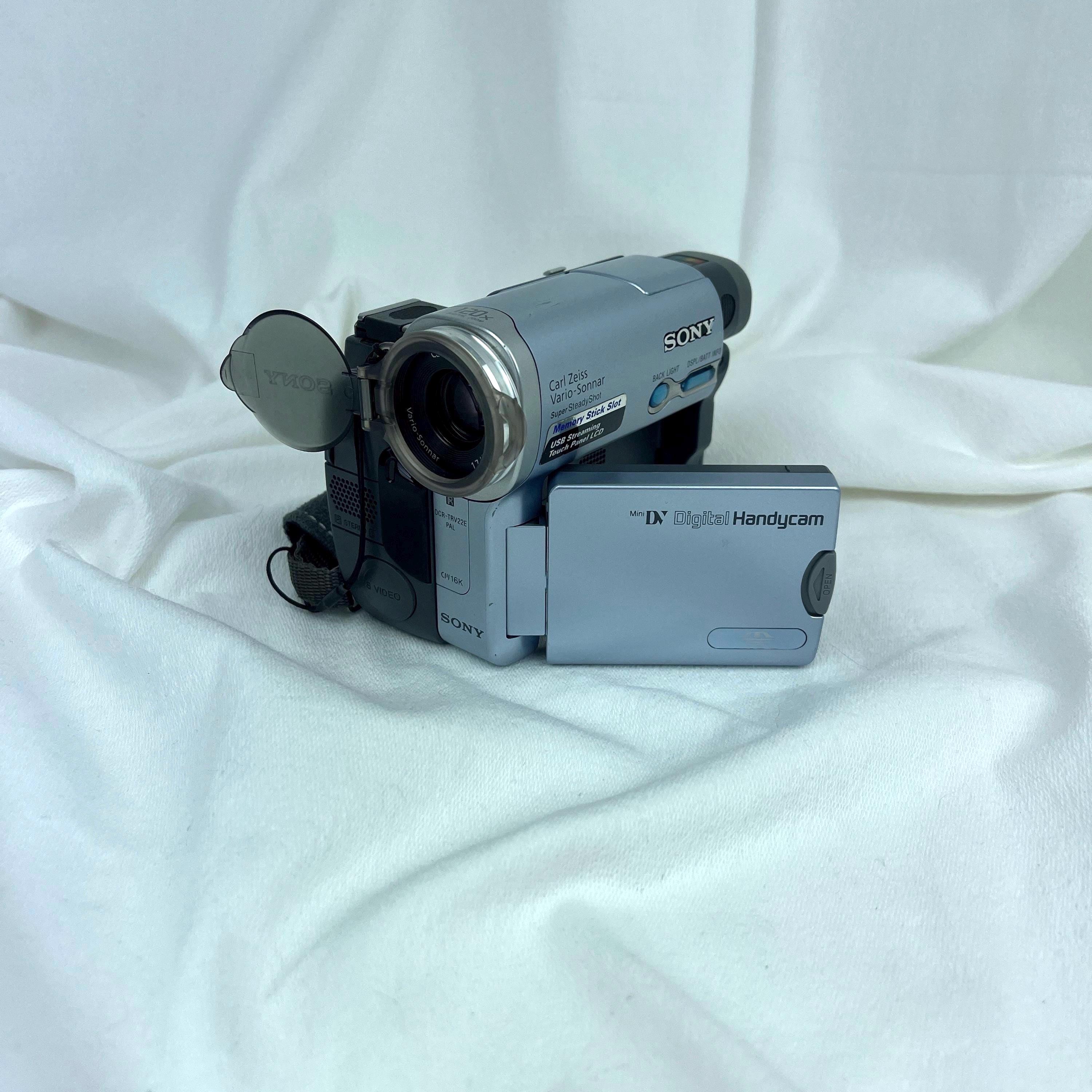 Buy Sony DCR-TRV22E Minidv Camcorder – Carl Zeiss Lens, Nightshot