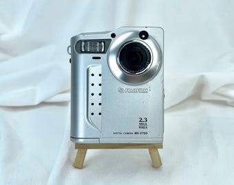 Fujifilm Finepix Z5 CCD Digital Camera Y2K Retro Compact With