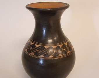 ETHNIC POTTERY VASE - Polished Surface with Incised Design - Native or Latin American Handicraft