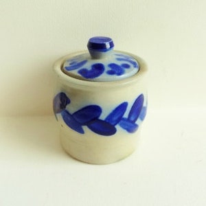RUSTIC POTTERY JAR - German Salt Glaze - Blueish Gray Stoneware with Cobalt Blue Decoration - Small Pot with Lid