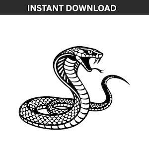 Puede incluir: Una ilustración gráfica en blanco y negro de una cobra con la capucha desplegada, la boca abierta y los colmillos visibles. La serpiente está enroscada en la base con un patrón de escamas texturizado. El texto INSTANT DOWNLOAD aparece arriba.