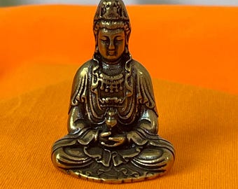 Estatua de Buda Guanyin de cobre retro, estatuilla de meditación Mahayana, adorno de altar zen, guardián de energía espiritual.