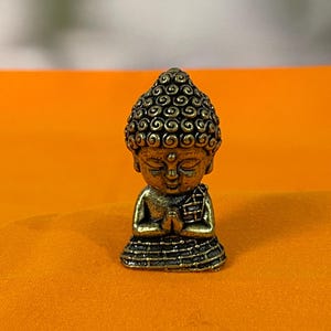 Estatueta retrô de pequeno Buda em cobre, ornamento para altar zen de meditação, Buda guardião da energia espiritual, decoração Feng Shui, presente.