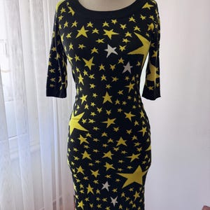 Abito in maglia a stelle D G Dolce and Gabbana: modello aderente midi Y2K Archive (taglia M)