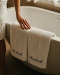 Luxury Personalized Cotton Bath Towel, Custom Embroidered Monogram Towel, Spa Bathroom Decor, Elegant Wedding & Housewarming Gift
