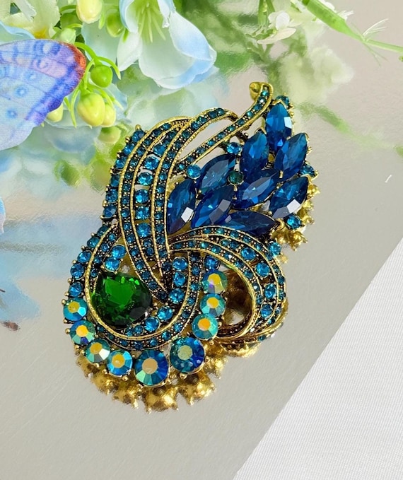 Vintage Peacock Feather Brooch, Blue Green Crystal Statement Pin, Antique Gold-Tone Jewelry