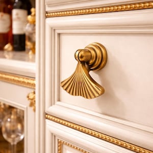 Vintage Ginkgo Leaf Cabinet Knob – Antique Brass Single Hole Drawer Pull, Zinc Alloy Kitchen Cabinet /Wardrobe Door Knob, Rustic Home Decor