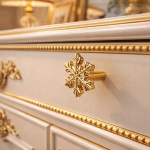 Snowflake Brass Cabinet Knob | Gold Decorative Drawer Pull | Winter Wardrobe Handle