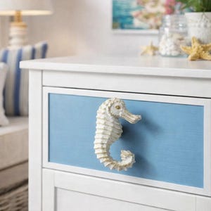 Mediterranean Vintage Seahorse Cabinet Knob – Zinc Alloy Drawer Pull, Ocean Style Wardrobe Pull, Antique Furniture Pull, Luxury Retro Decor