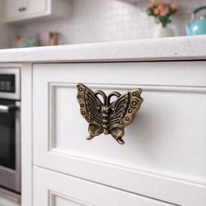 Antique Butterfly Cabinet Knob – Zinc Alloy Drawer Handle, Rural Brass Silver Style