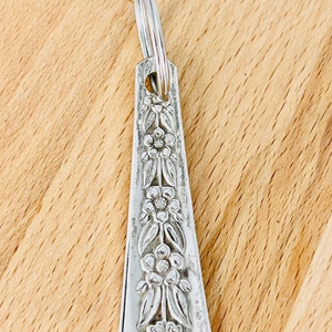 Spoon Keychain Ornate pattern, Silver Plate spoon handle, BEAUTIFUL, Flower pattern 2.5 inches, ready to ship