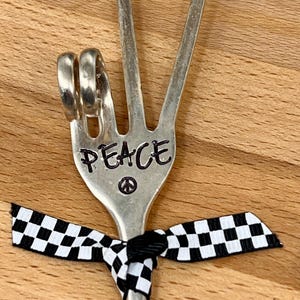 Plant Flower Herb Marker, Peace sign fork, Handstamped Silver fork, Twisted shaped Peace, Indoor plants tag, Marker tag sign garden, vintage