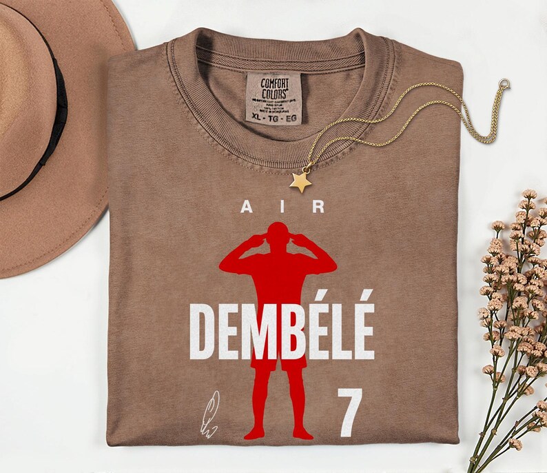 Comfort Colors® Air Dembélé #7 Soccer Player Tribute Graphic Tee, France Football Star Signature Design, 2026 World Cup Fan Unisex T-Shirt bild 5