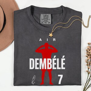 Comfort Colors® Air Dembélé #7 Soccer Player Tribute Graphic Tee, France Football Star Signature Design, 2026 World Cup Fan Unisex T-Shirt bild 7