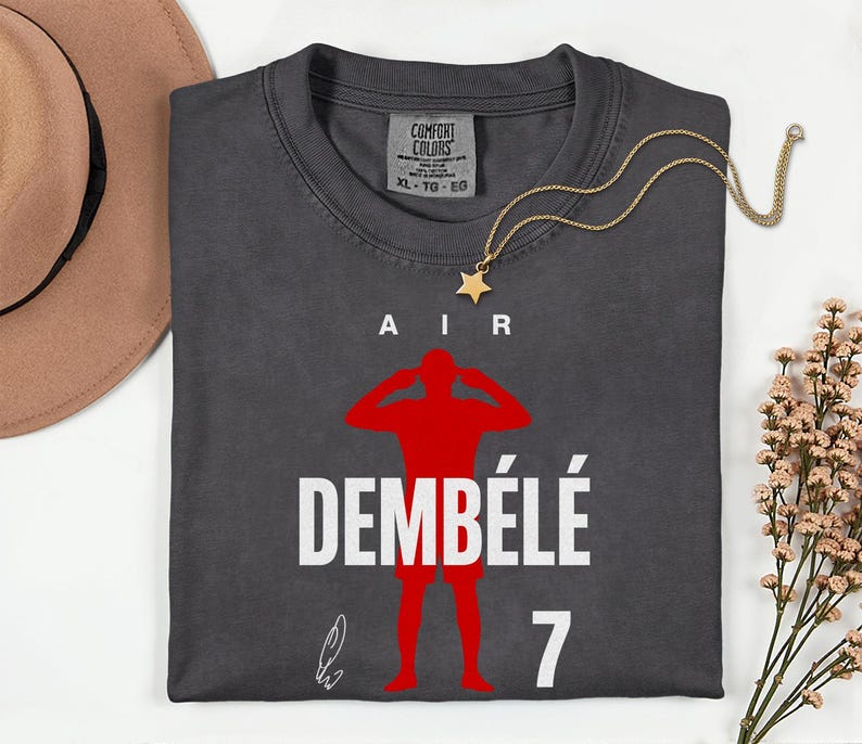 Comfort Colors® Air Dembélé #7 Soccer Player Tribute Graphic Tee, France Football Star Signature Design, 2026 World Cup Fan Unisex T-Shirt bild 7