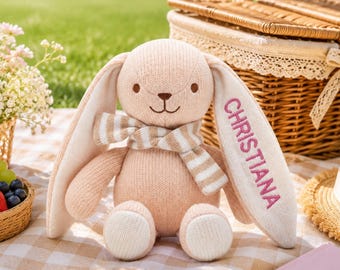 Personlig broderad namnkanin, virkad kaninleksak med långa öron, unik present till nyfödd, handgjort gosedjur till babyshower