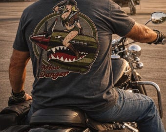Miss Danger WW2 Vintage Nose art T-Shirt