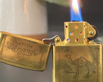 Vintage Gold graviertes Metall nachfüllbar Klassisches Retro Feuerzeug Einzigartiges Geschenk für Männer Geschenk für Ihn Sammler Taschenfeuerzeug