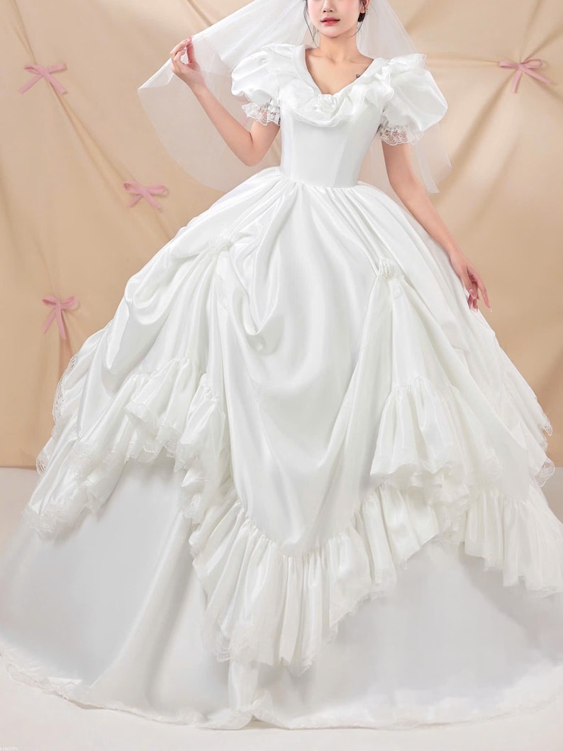 Vintage Hochzeitskleid Prinzessin Ballkleid Puffy Ärmel Brautkleid Satin Royal Braut Bild 11