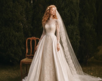 Luxury Lace Wedding Dress High Neck Long Sleeve Bridal Gown Princess Wedding Dress