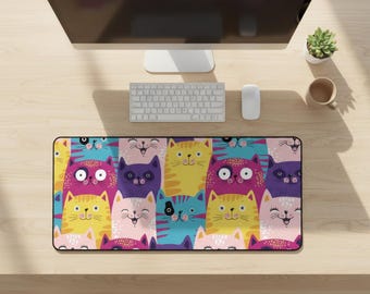 Cartoon Cat Desk Mat: Vibrant Feline Illustration Gaming Mouse Pad