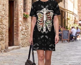 Witch Dress, Plus Size Gothic Skeleton Oversized T-Shirt Dress, Dark Academia Curve Streetwear, XS-6XL Witchy Dress