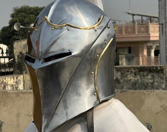 Steel Clasp Visored Gothic Knight Helmet with Plume | LARP Cosplay Medieval Armor