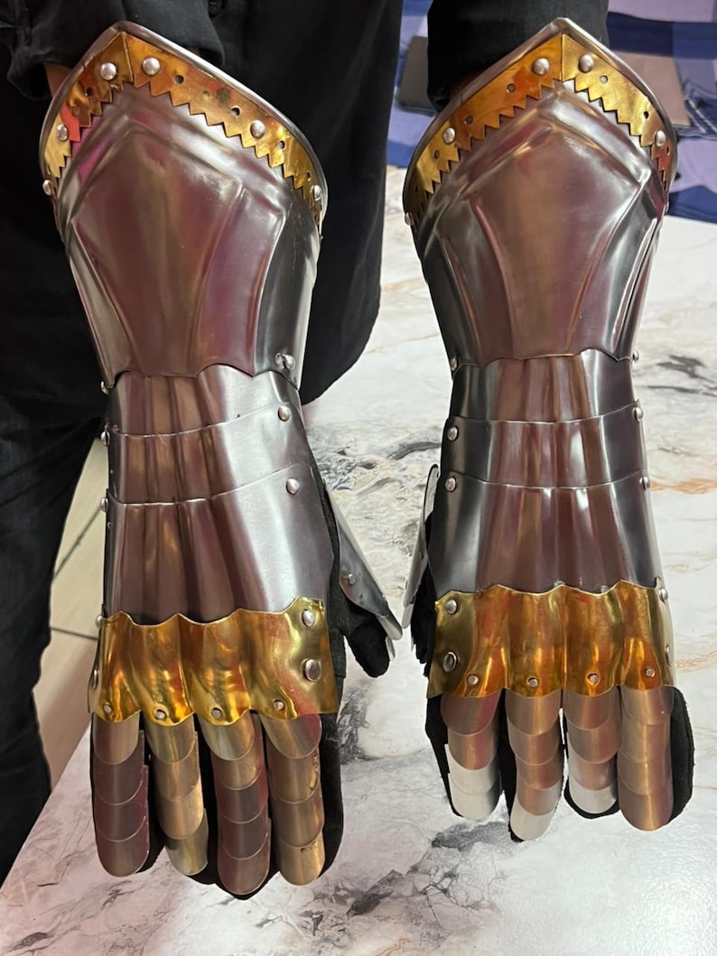 Steel Knight Gauntlet Gloves | Medieval Articulated Armor Hand ...