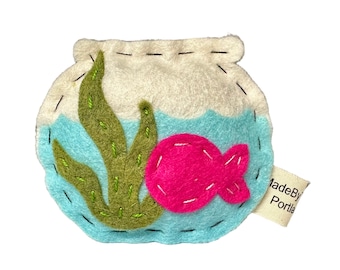 Fish Bowl cat toy | organic catnip | wool-blend felt