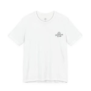 Camiseta Overloaded Scooter Travel: Camiseta gráfica de aventura de surf, camiseta unisex de estilo de vida nómada. imagen 4