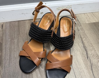 Bandolino Two-Tone Brown and Black Woven Strap Sandals
