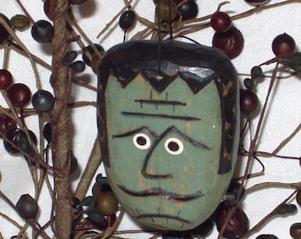 Hand Carved Primitive HALLOWEEN ORNAMENT - FRANK