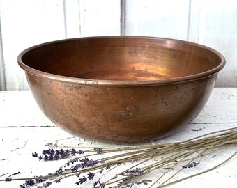 Vintage VERY LARGE Copper Mixing Bowl Rolled Rim Aged Patina