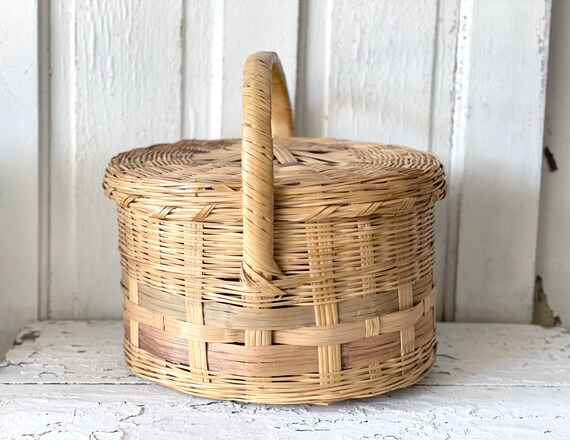 Vintage Very Large Woven Basket With Lid and Handle Storage - Etsy