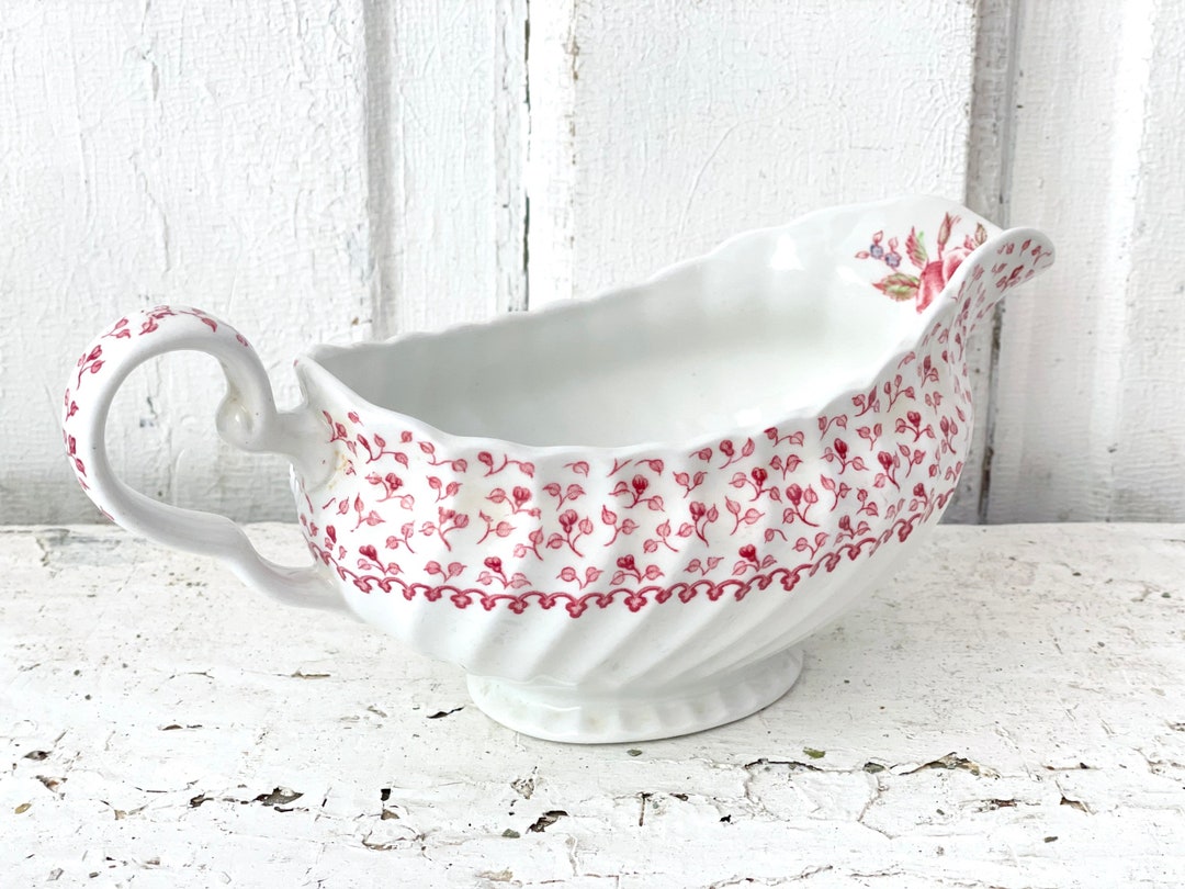 Vintage Gravy Boat Rose Bouquet Johnson Bros 1900's Farmhouse Kitchen