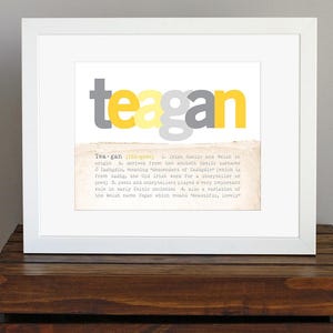 Lámina decorativa personalizada para habitación infantil con nombre y origen personalizados - decoración moderna para habitación infantil, tonos neutros amarillo y gris - regalo para baby shower - 8 x 10 imagen 1