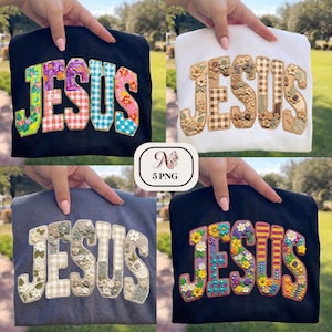 Puede incluir: Cuatro sudaderas con la palabra "JESUS" en diferentes estilos decorativos. Las sudaderas son negras, blancas y grises. La palabra "JESUS" está bordada con patrones florales, a cuadros y coloridos.