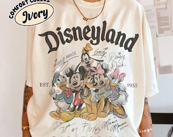 Retro Comfort Farben Mickey und Freunde Signaturen Shirt, Disneyland California Est 1955, Disneyland Family Tee, Disney Familienurlaub 2026
