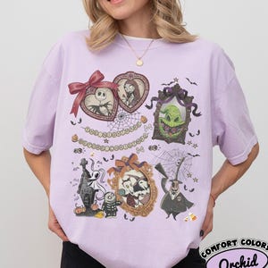 Vintage Comfort Colors Nightmare Before Christmas Coquette-skjorta, Disney Halloween Coquette-tröja med rosett, Oogie Boogie Bash 2026 bild 4