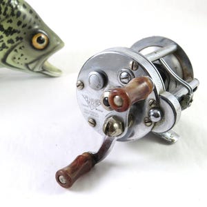 MOULINET LANCER LÉGER PATRIARCH DE PFLUEGER - Ecotone L'Ami Sport