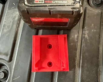 Battery holder for a Milwaukee 18v battery